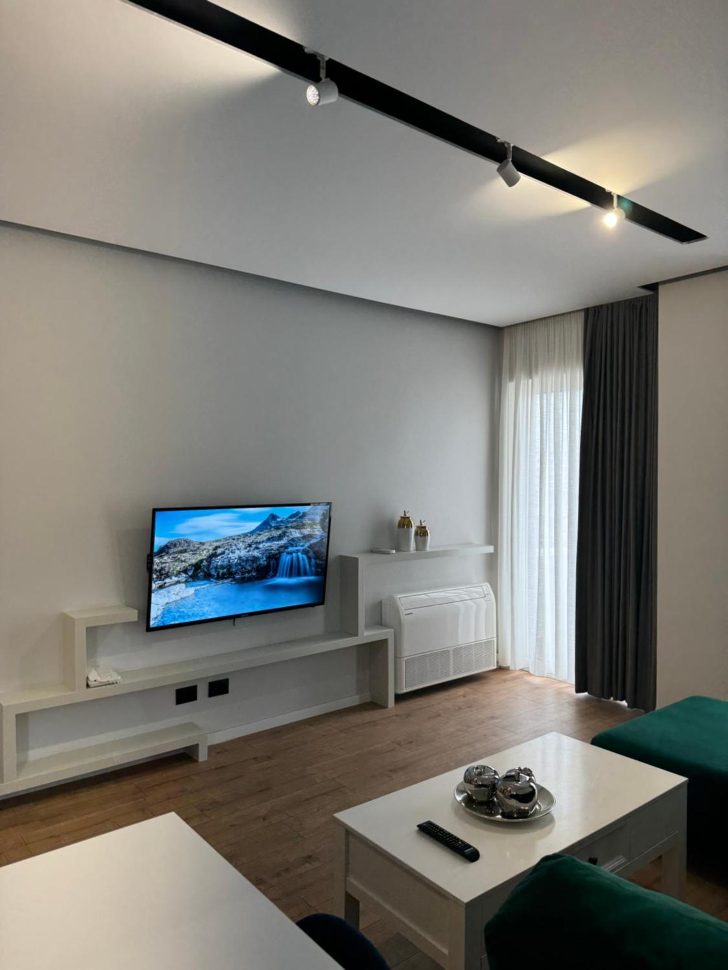 Compas Boutique Hotel Golem  Esterno foto