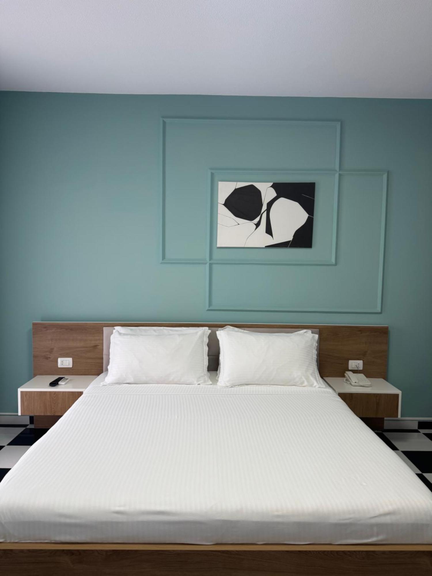 Compas Boutique Hotel Golem  Esterno foto